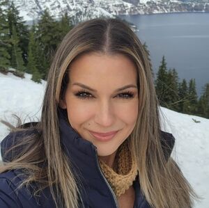 Meet your Posher, Carrie